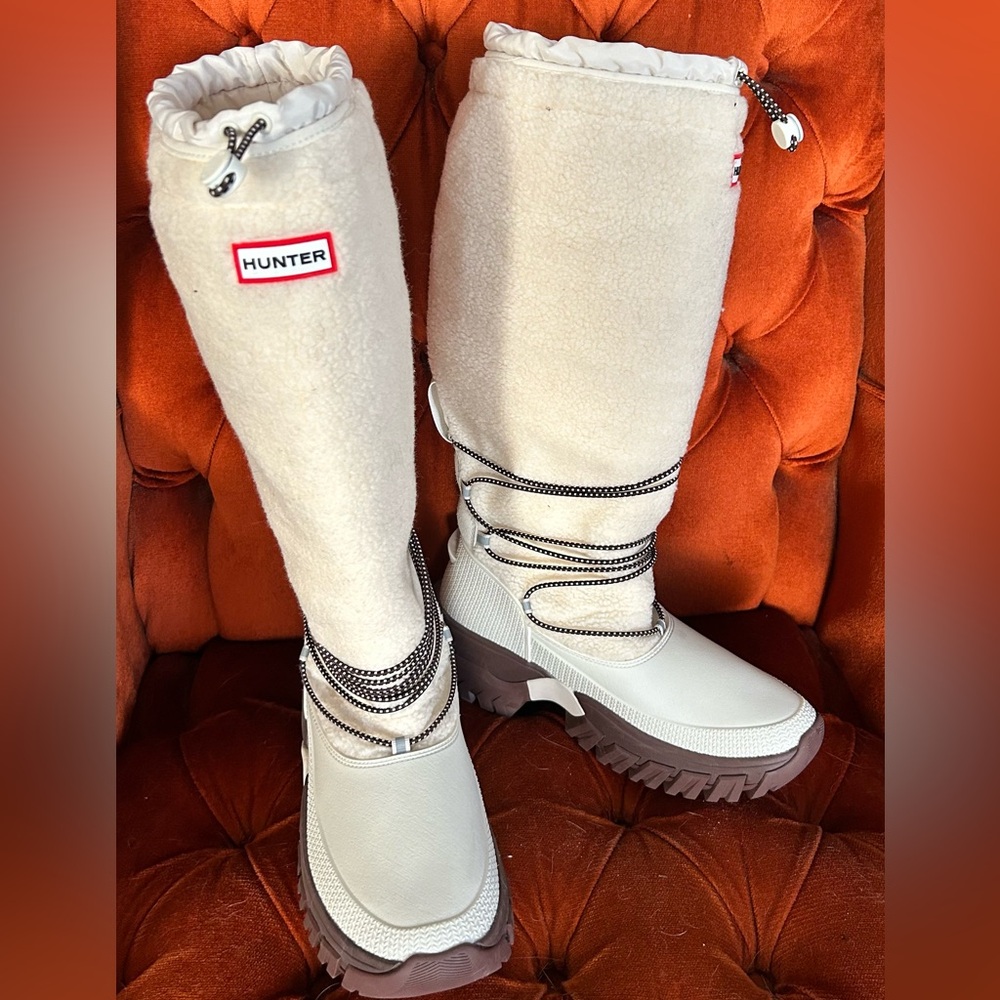 Hunter Wanderer Tall Sherpa Snow Boots for Women